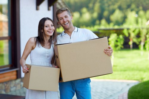 Fast and efficient relocation service in West Kensington